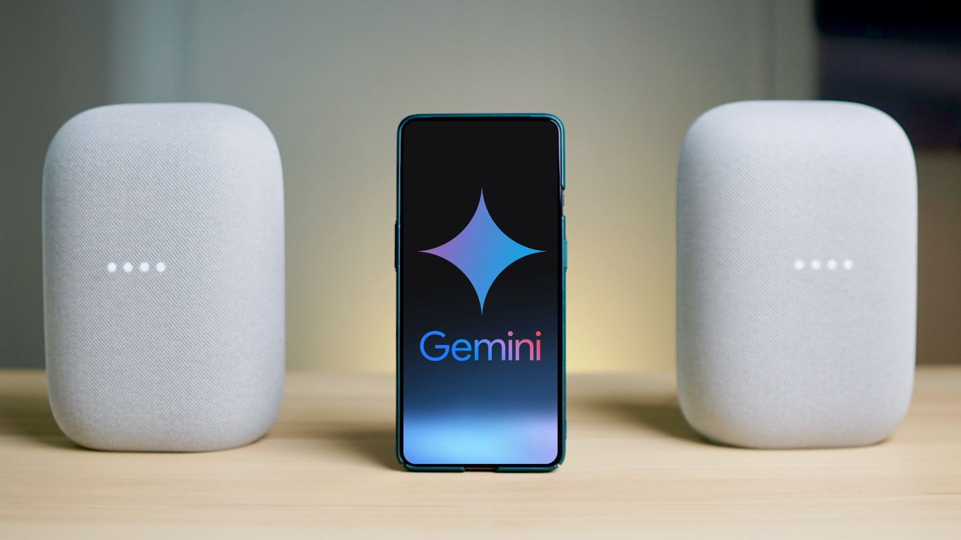 Google Unveils Gemini Smart Speaker with Artificial Intelligence